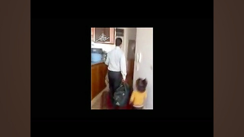 فیلمی منتشر نشده از خداحافظی کودک با«شهیدمدافع حرم»