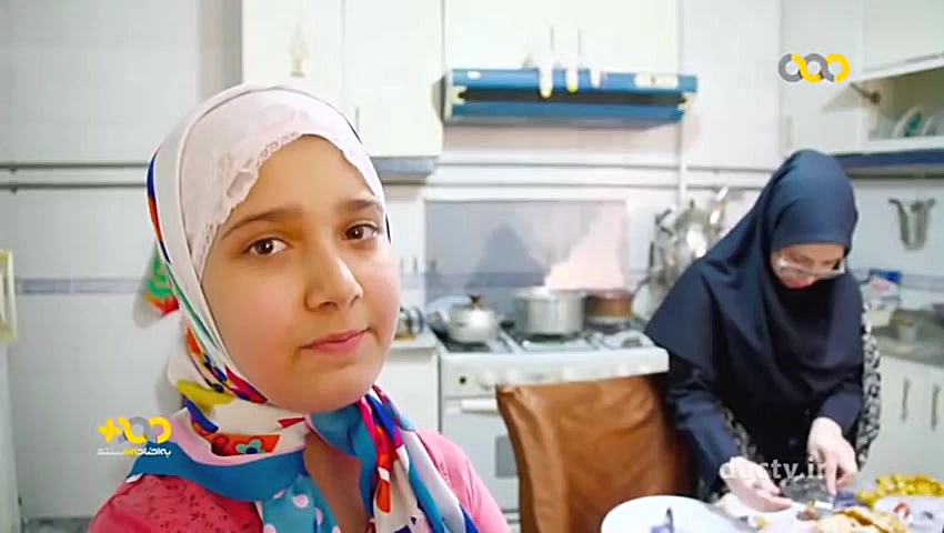 لحظه اعلام خبر شهادت مدافع حرم به دخترش در مدرسه