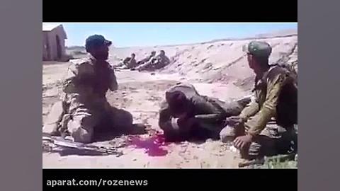 لحظه شهادت مدافع حرم و خونی که روی زمین جاری شد